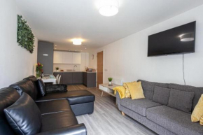 ✰Modern Manchester Apt with Secured Parking✰